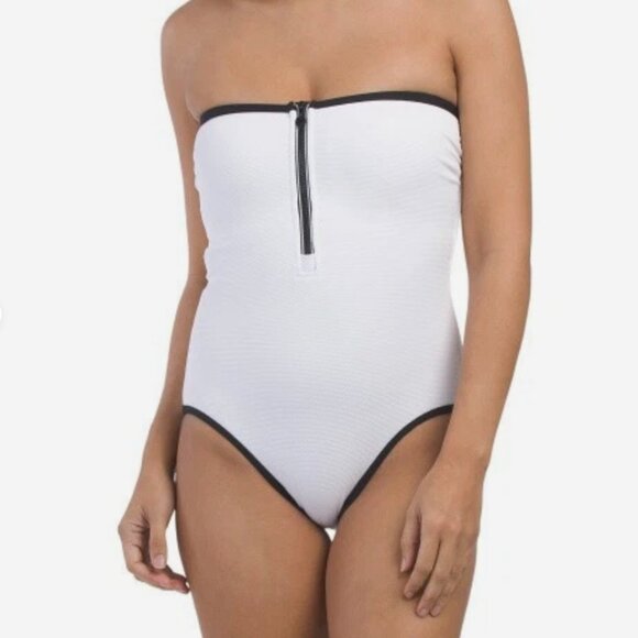 TOMMY BAHAMA Island Cays Cabana Quarter Zip One-piece Swimsuit Size 8 6497